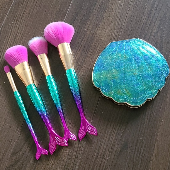 Tarte under the sea limited edition pallet & brush - Picture 2 of 2